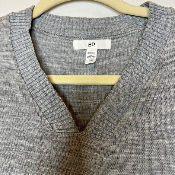 BP‎ Womens Sleeveless Sweater Top V Neck Knit Gray Size Small - Picture 7 of 11